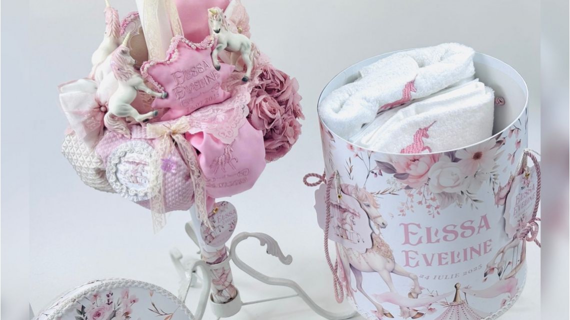 Lumanare de botez cu unicorni brodata cu migala Dusty Unicorns 13